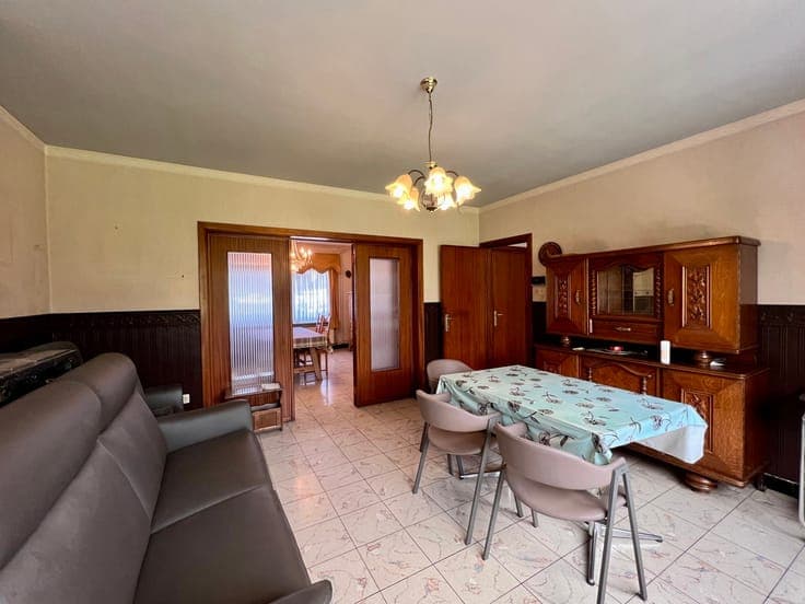 4-bedroom house with garage and garden the heart of Aaigem
