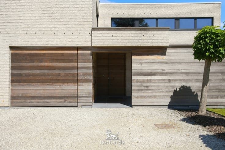 Modern villa with 4 bedrooms and open countryside views