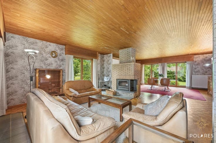 Timeless villa full of charm, pure tranquility on an except
