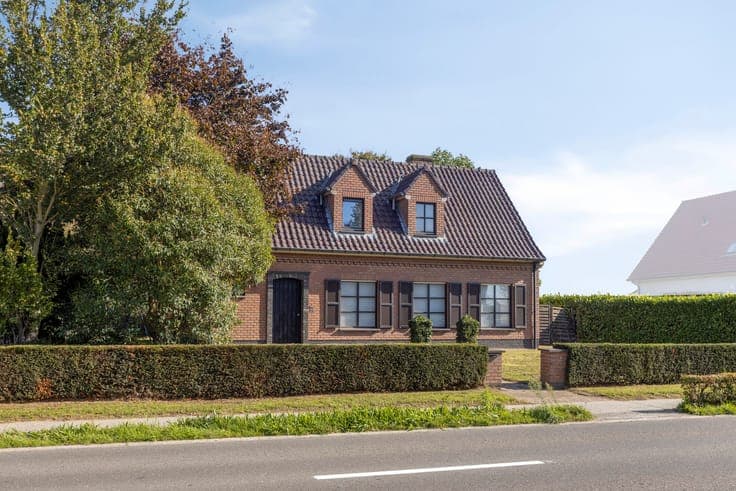 Spacious open building in Zomergem for sale