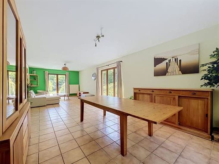 Proche du centre de Grez, maison 4 ch. avec garage