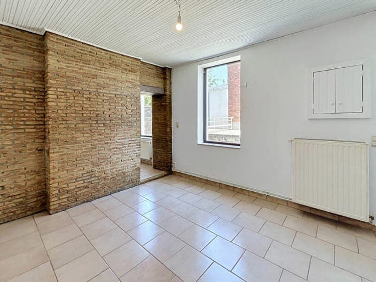 House in Fontaine-l'Evêque