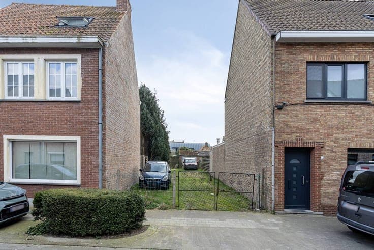 Newly built house with 3 bedrooms in Oude Hoogweg in Sint-Kr