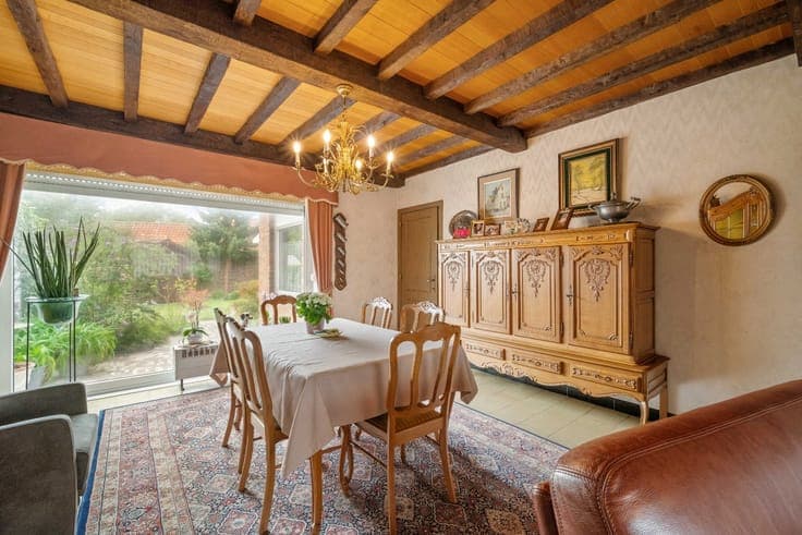 Lively semi-detached house (in need of refreshing) with gar