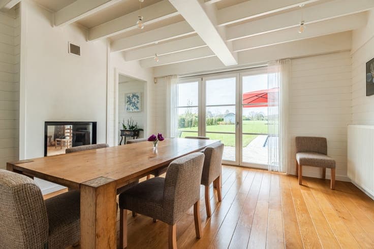 Stunning Volumes, Cottage Spirit & Open Views