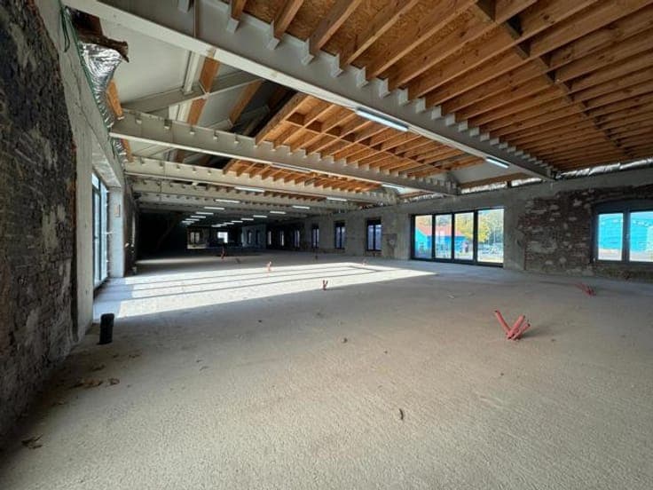 Immeuble avec permis accepté pour 6 duplex