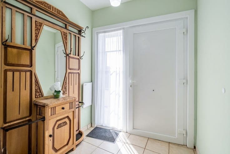 Spacious, energy-efficient home with 3 bedrooms and garage