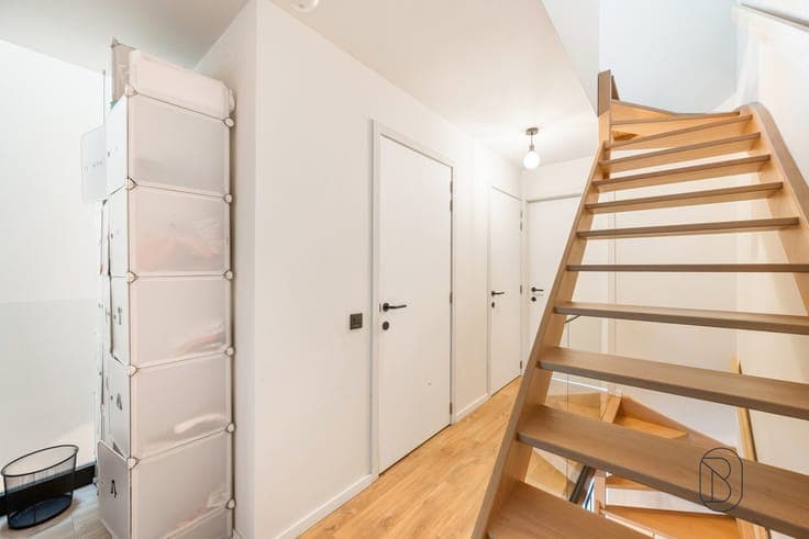 Stijlvolle nieuwbouwwoning met 3 slaapkamers, 2 badkamers en