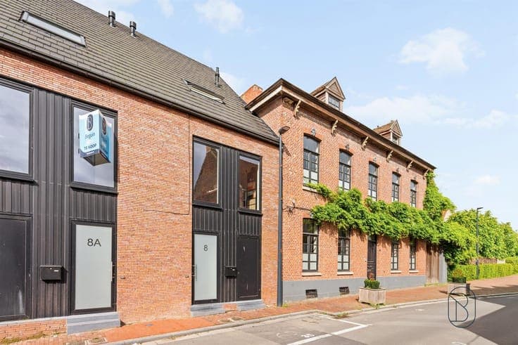 Stijlvolle nieuwbouwwoning met 3 slaapkamers, 2 badkamers en