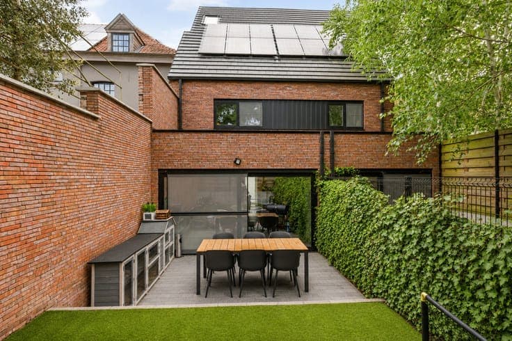 Stijlvolle nieuwbouwwoning met 3 slaapkamers, 2 badkamers en