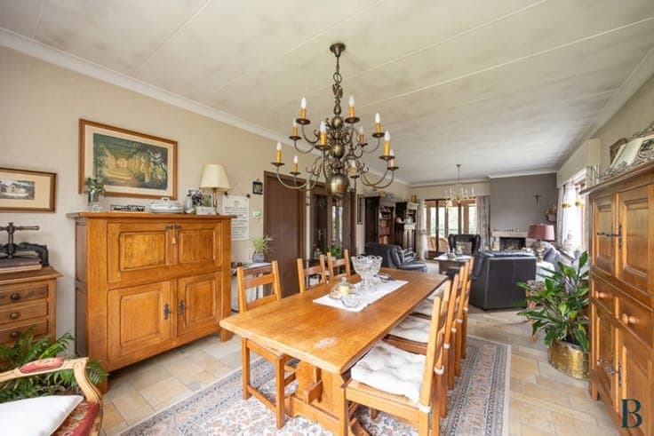 Single-storey home, 4 beds, large garden, Kontich