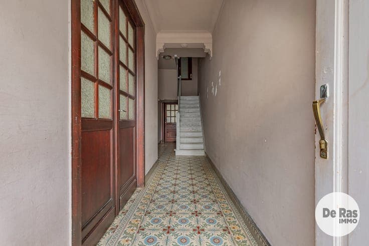 LEDE - Te renoveren woning met 4 slaapkamers nabij centrum