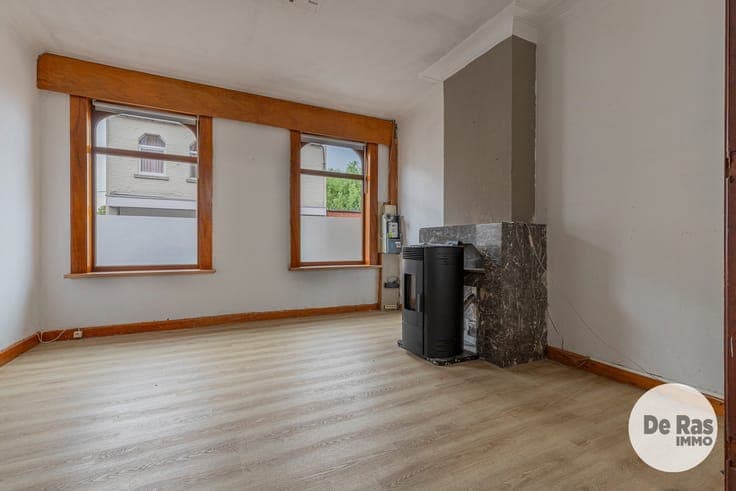 LEDE - Te renoveren woning met 4 slaapkamers nabij centrum