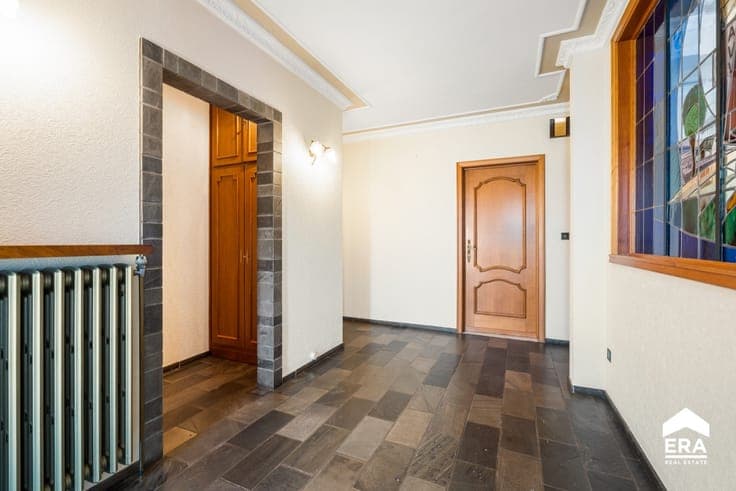 Spacious detached home with garden in Linter