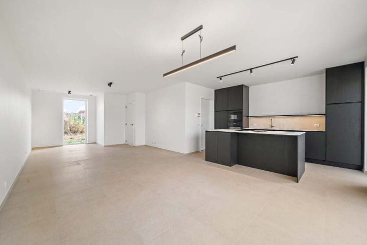 Instapklare woning met zuidwestgerichte tuin