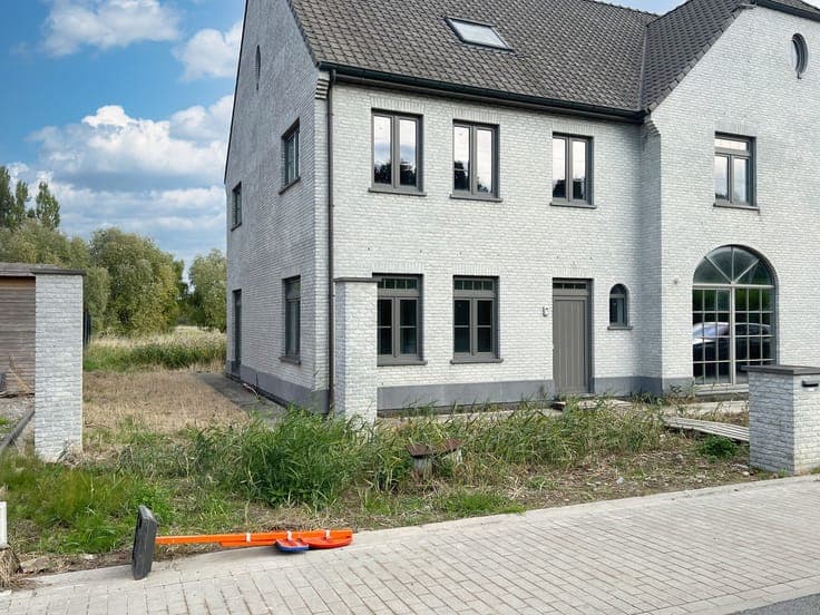 Unieke nieuwbouwwoning op prachtig perceel van 1741 m²
