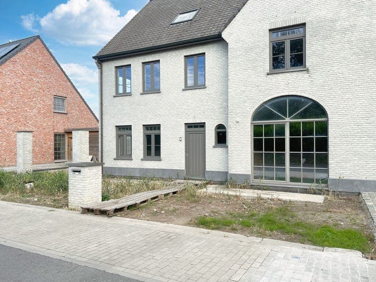 Unieke nieuwbouwwoning op prachtig perceel van 1741 m²