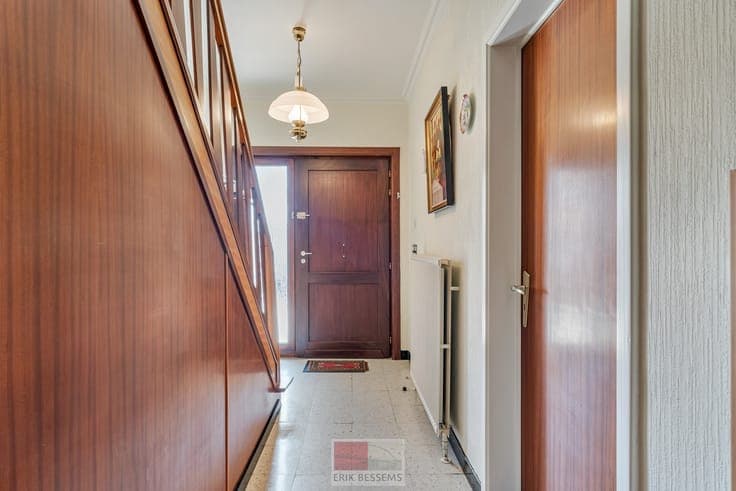 Leuke te renoveren woning met een bewoonbare oppervlakte ...