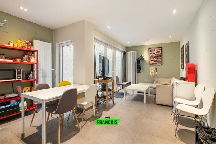 Cozy 4-bedroom house with terrace for sale in Ghent