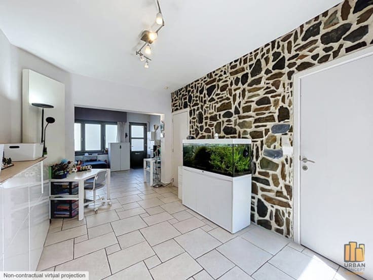 CHARMING 4 BEDROOMS HOUSE WITH GARDEN (1 WALKTROUGH BEDROOM)