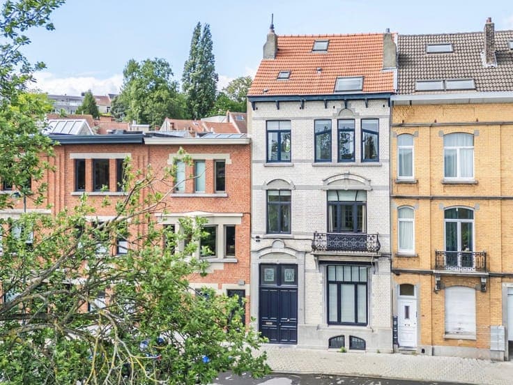 Charming 6-bedroom townhouse with garden - Forest/Uccle