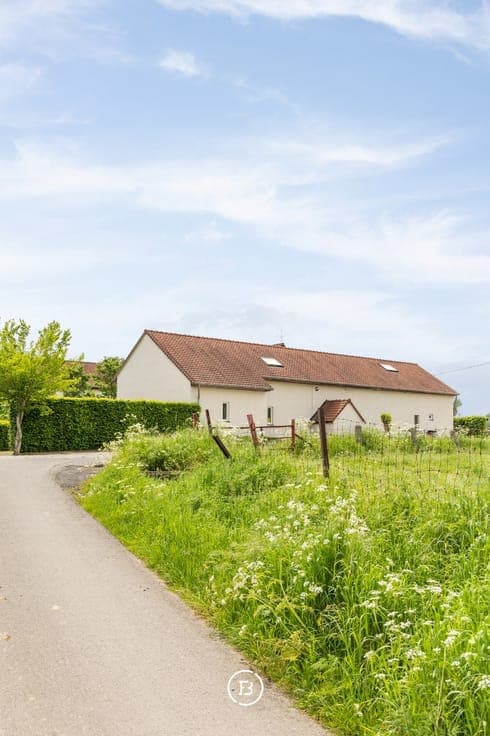Exclusive farmhouse