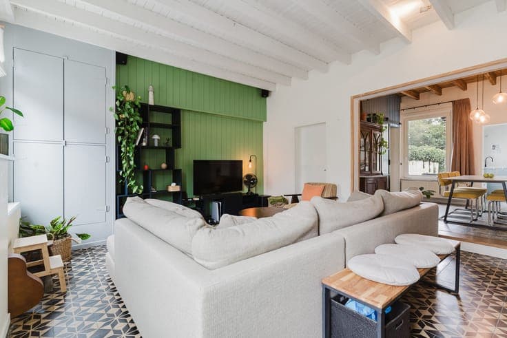 Spacious, charming home with a unique garden in Balegem