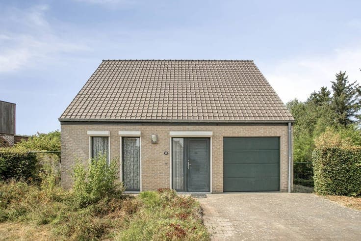 House for sale in Ronse, Savooistraat 88.