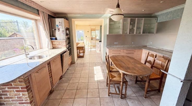 SPACIOUS CHARACTER HOME WITH GREAT POTENTIAL IN GERAARDSBERG