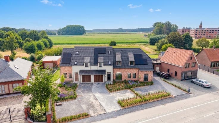 Exclusieve, energiezuinige nieuwbouwwoning met prachtig z...