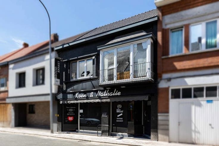 Bakery (commercial premises) with residential accommodation