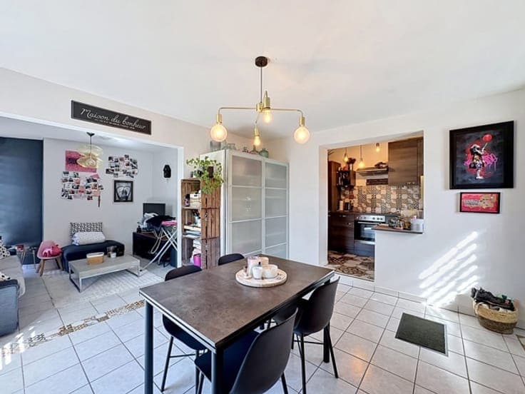 Spacieuse maison d'habitations ou activité professionnelle !