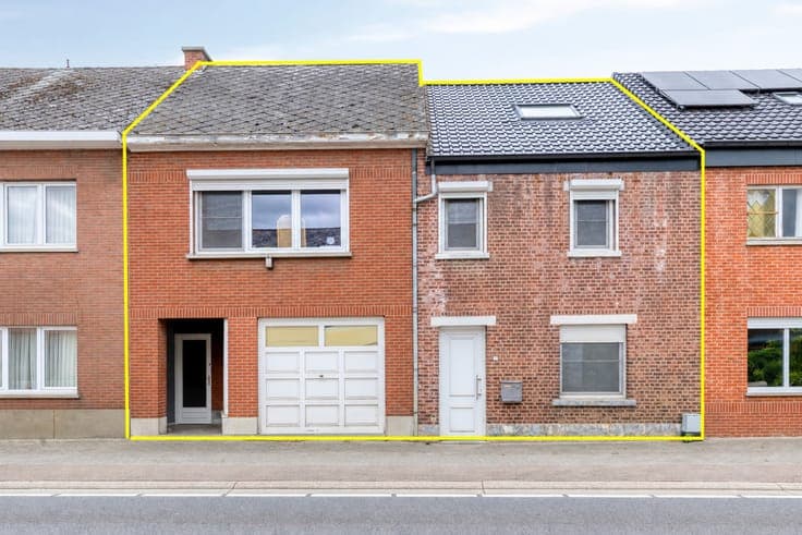RUIME EN GERENOVEERDE WONING MET 4 SLAAPKAMERS EN WESTGER...