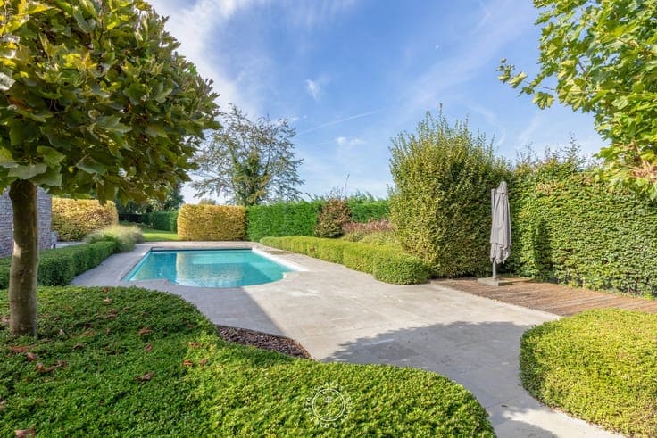 Stijlvol en kwalitatief wonen met een mooie tuin en uitzo...