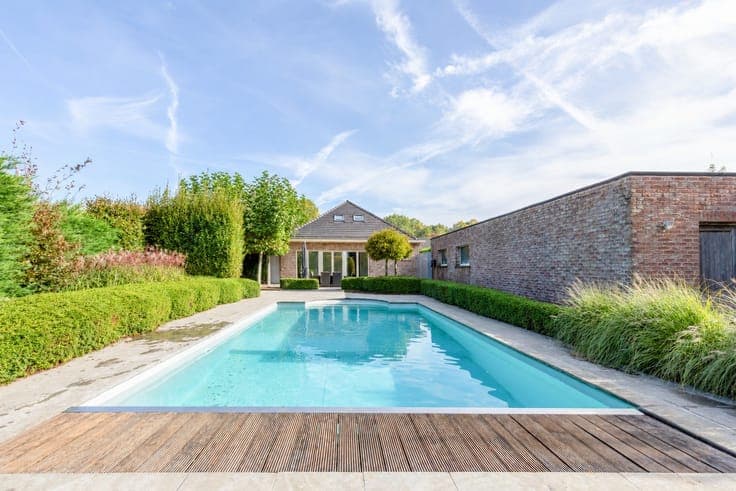 Stijlvol en kwalitatief wonen met een mooie tuin en uitzo...