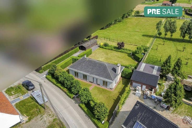 Idyllically located rural home on a 3,828 m² plot