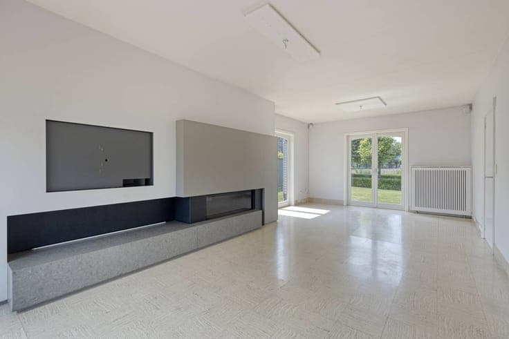 Idyllically located rural home on a 3,828 m² plot