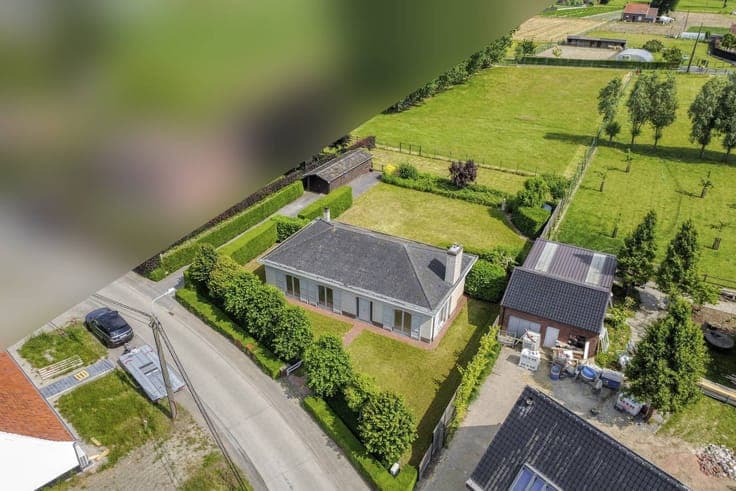 Idyllically located rural home on a 3,828 m² plot