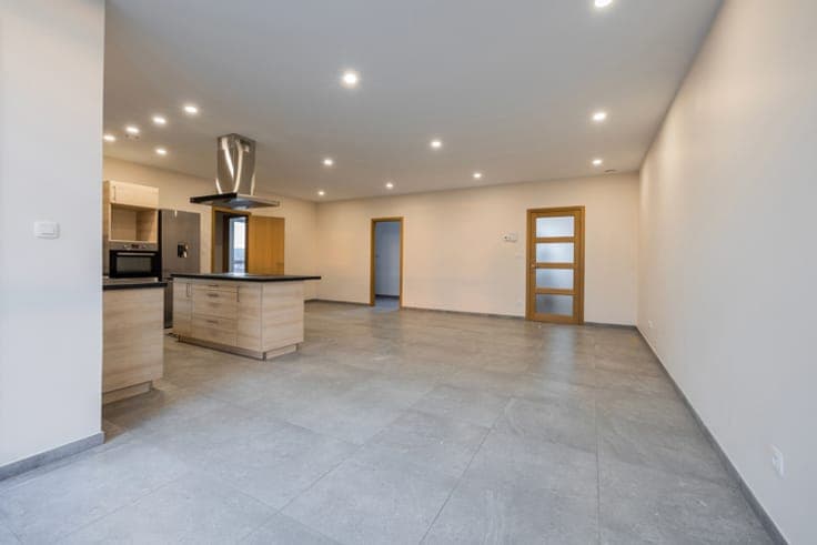 Immeuble neuf de 58 logements + parc et parkings 90 voitures