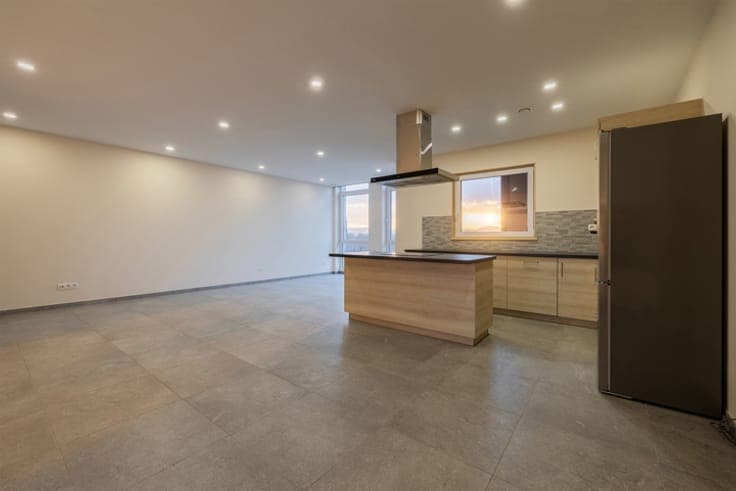 Immeuble neuf de 58 logements + parc et parkings 90 voitures