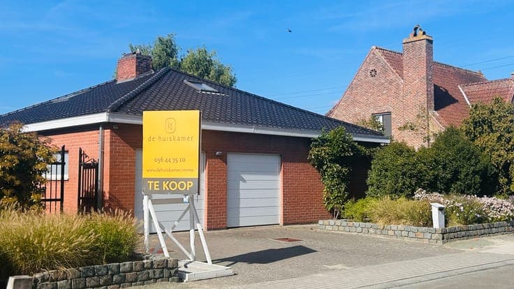 Verzorgde bungalow op 585 m2 met 3 slaapkamers en zonnige...