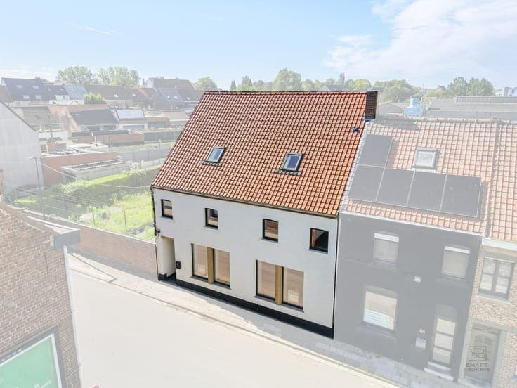 Riante energiezuinige gezinswoning met 4 slaapkamers, 2 b...