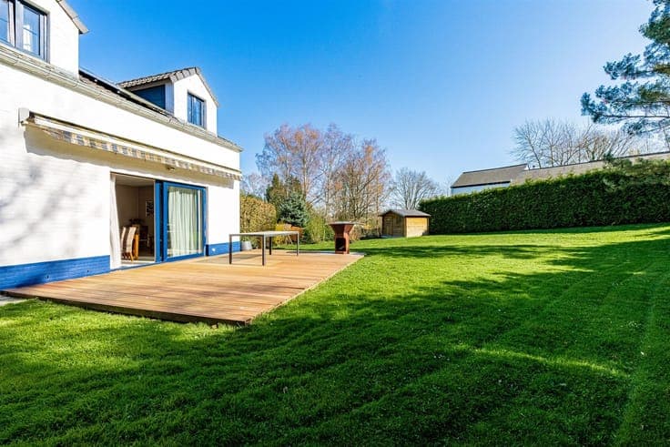 Charming 2 Bedroom Duplex in Court-Saint-Etienn