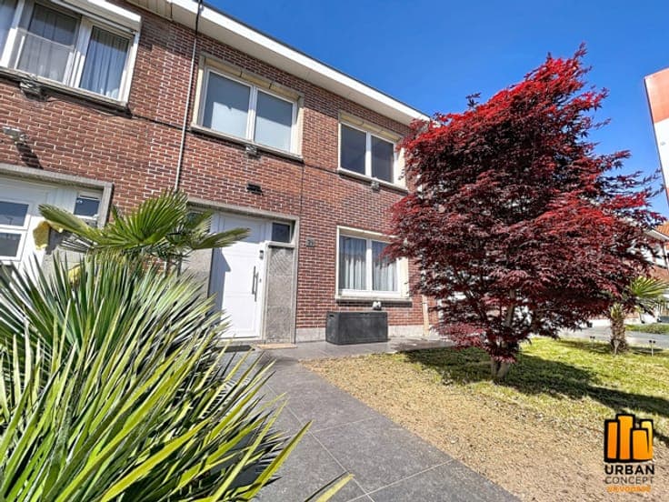 Beautifull 3 bedroom house with garden fully equipped