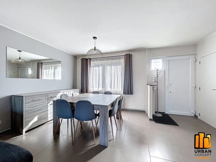 Beautifull 3 bedroom house with garden fully equipped
