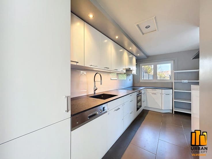 Beautifull 3 bedroom house with garden fully equipped