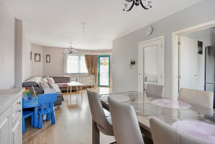 Ruime en instapklare woning met stadstuin en garage!