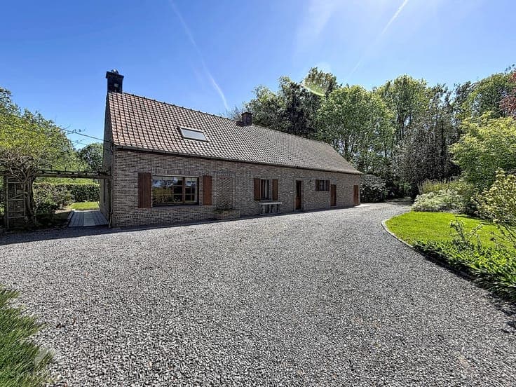 Farmhouse with potential in an idyllic setting