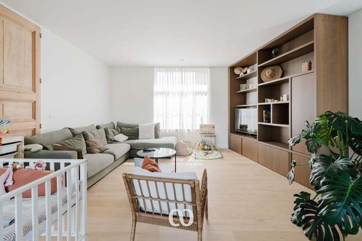 Beautifully renovated family home with 4 bedrooms in Kruise