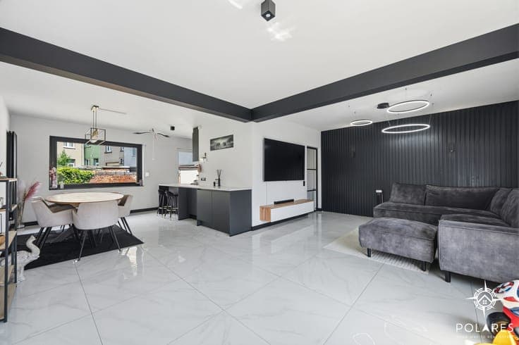 Turnkey, energy-efficient home (EPC B) with garage and garde
